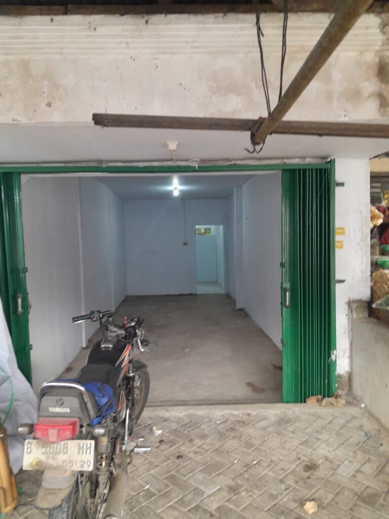 Tampak Depan Ruko Pasar Bengkok